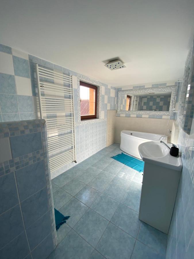 Sebe Apartments 2 Holic Экстерьер фото