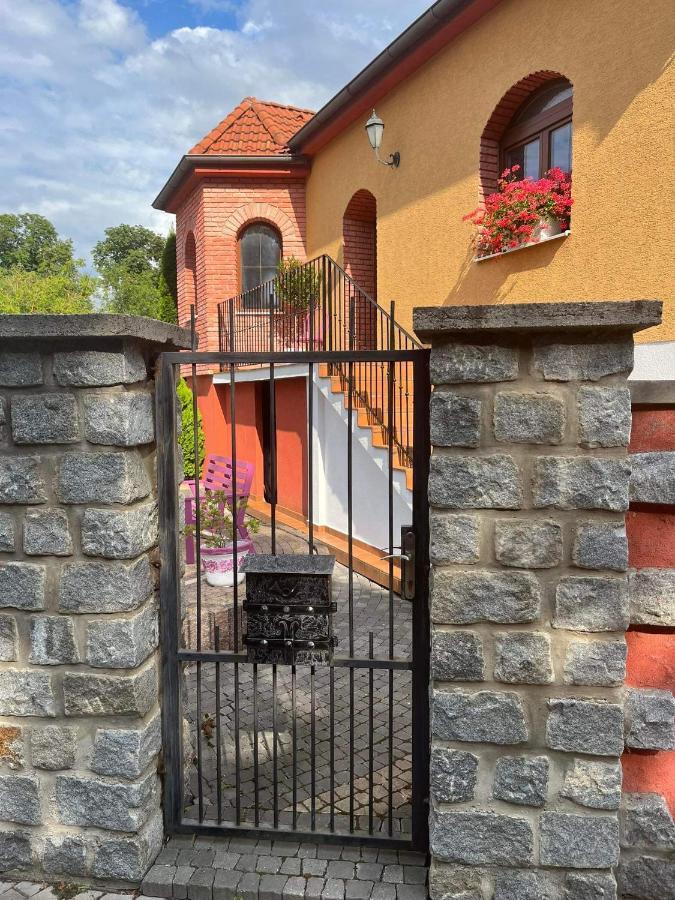 Sebe Apartments 2 Holic Экстерьер фото