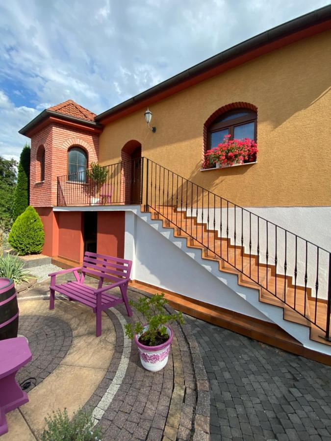 Sebe Apartments 2 Holic Экстерьер фото